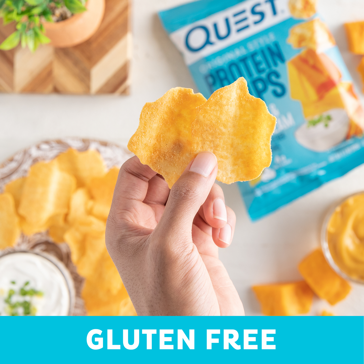 cheddar-and-sour-cream-original-style-protein-chips-t2 qst-000296_cheddar-_-sour-cream-original-style-protein-chips_7.2.png